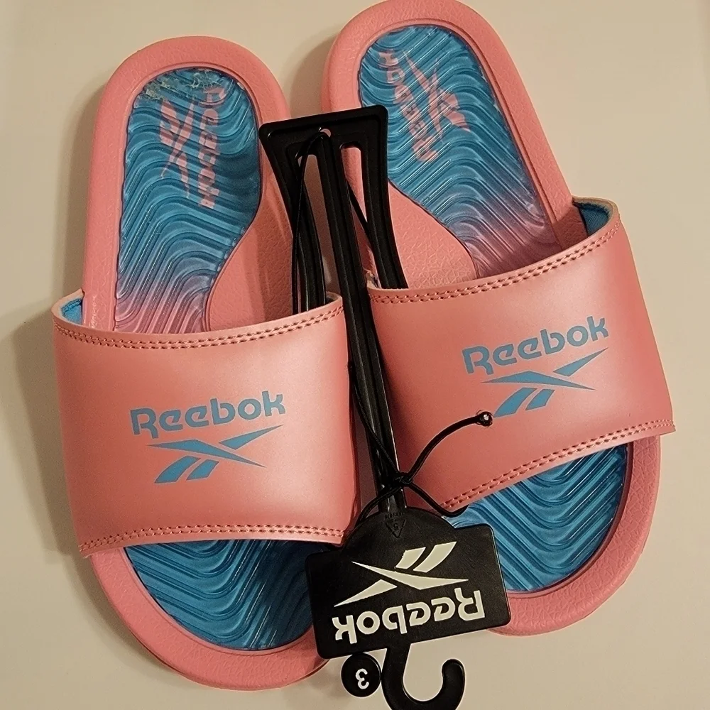 NWT Reebok Girl's Slides - Picture 1 of 3